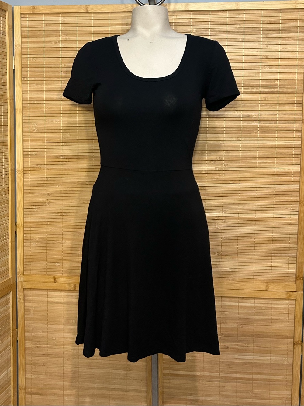 Garage black fit and flare skater dress scoop neck short sleeve comfy woman’s XS